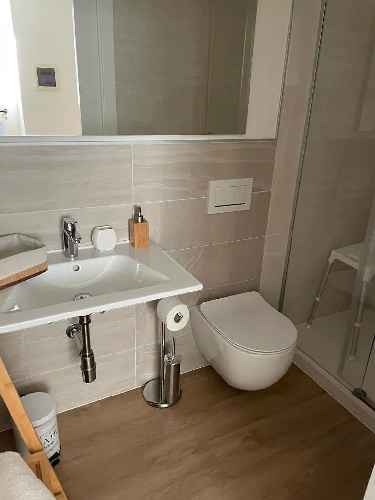 Valeria Apartment Bardolino 0*,